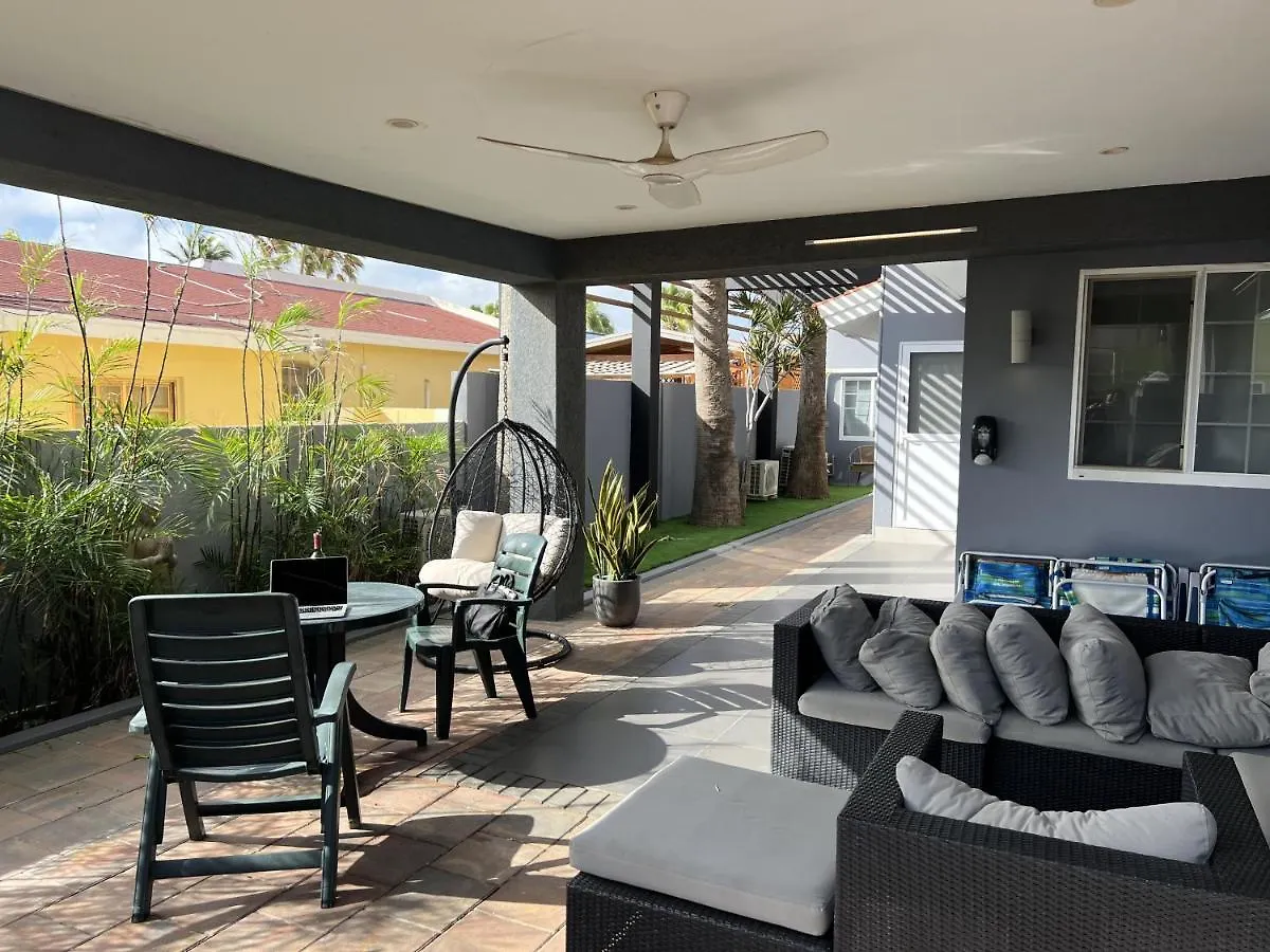 Brown\'S 1 Bedroom Apartment location
