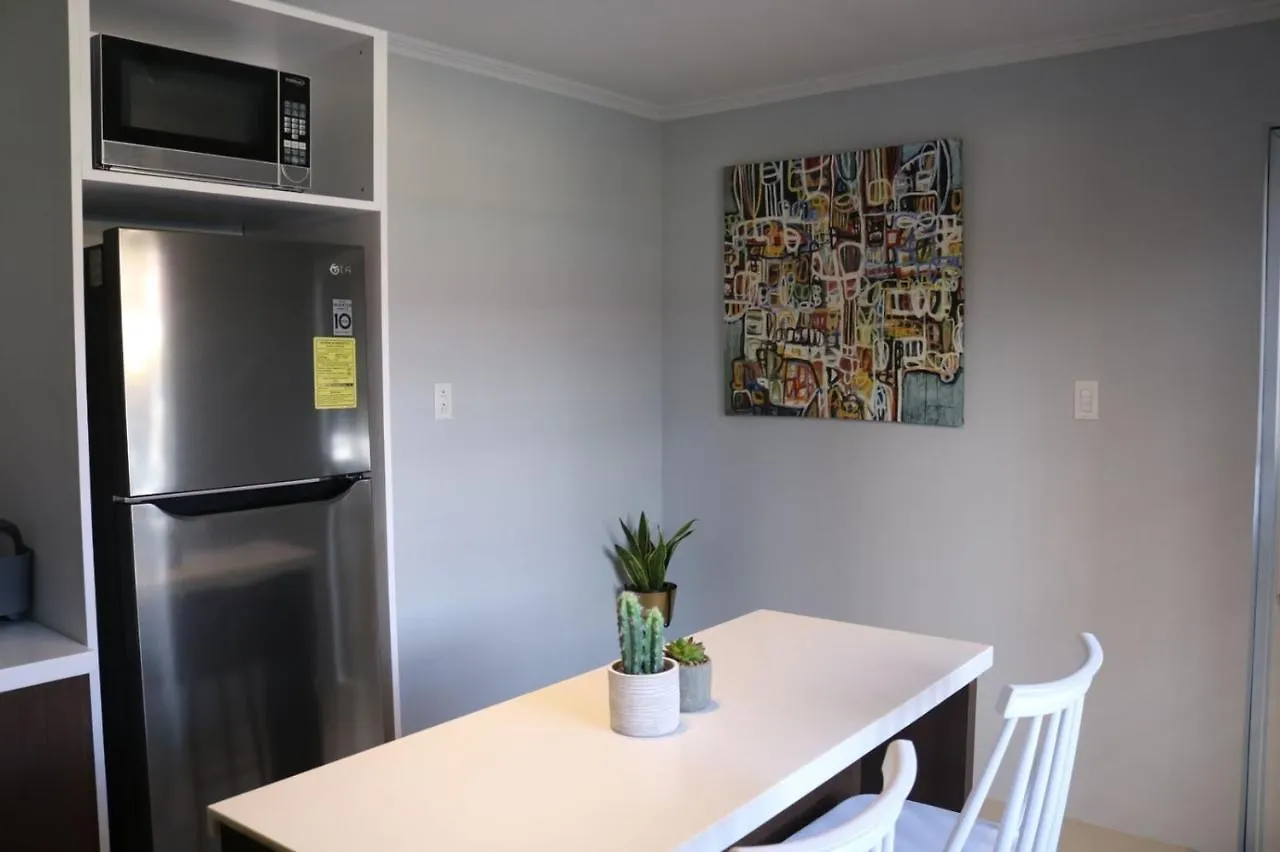 Brown'S 1 Bedroom Apartment Palm Beach Aruba